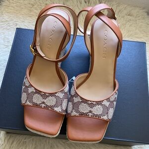 NWT

COACH
Signature Textile Jacquard High-Heel
Espadrille Sandals